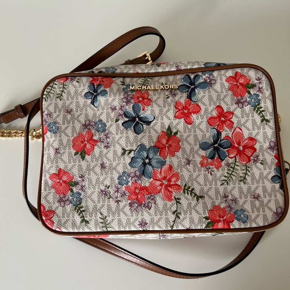 Beautiful Crossbody Michael Kors